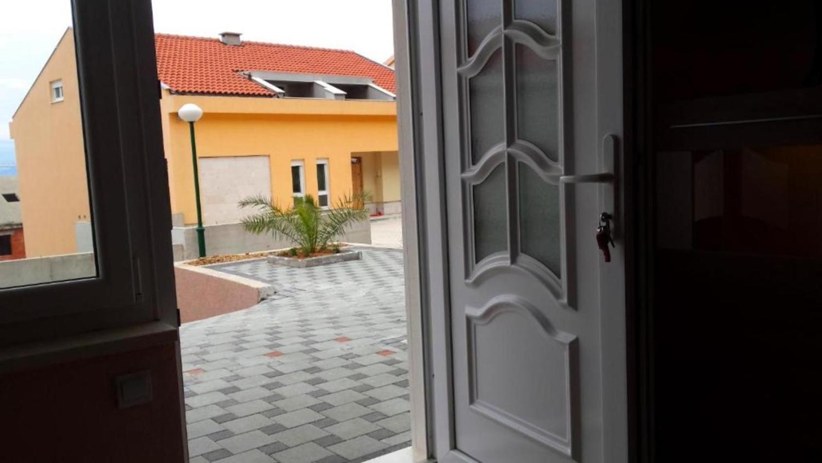 Sarita Apartments 2 Makarska Luaran gambar